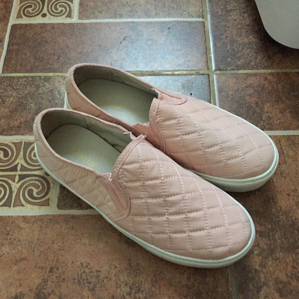 Bundle of Wild Diva and Wanted bow platform shoes